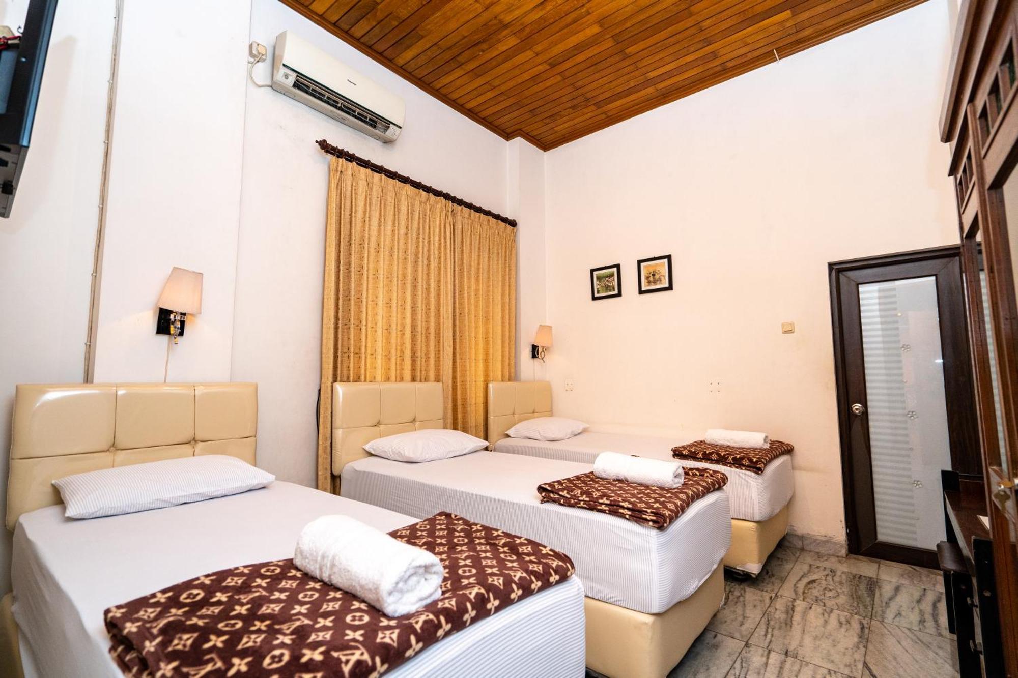 D Ajenk Boutique Guesthouse Kejayan Luaran gambar